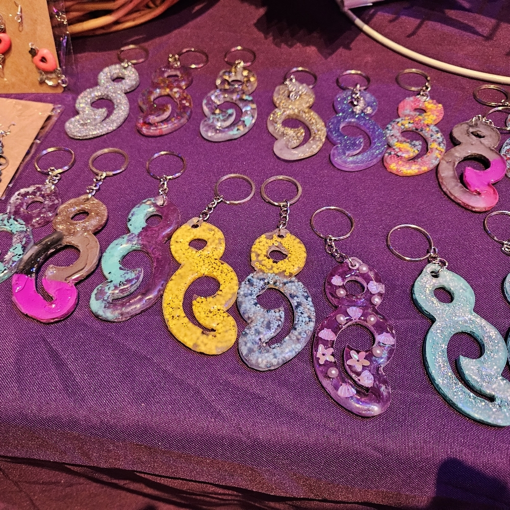 Semi colon resin Keychains - Picture 4 of 5